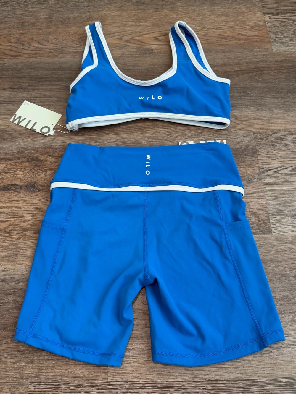 NWT Wilo The Label Active Set Sports Bra Biker Shorts Cobalt Blue White Large - Picture 2 of 7